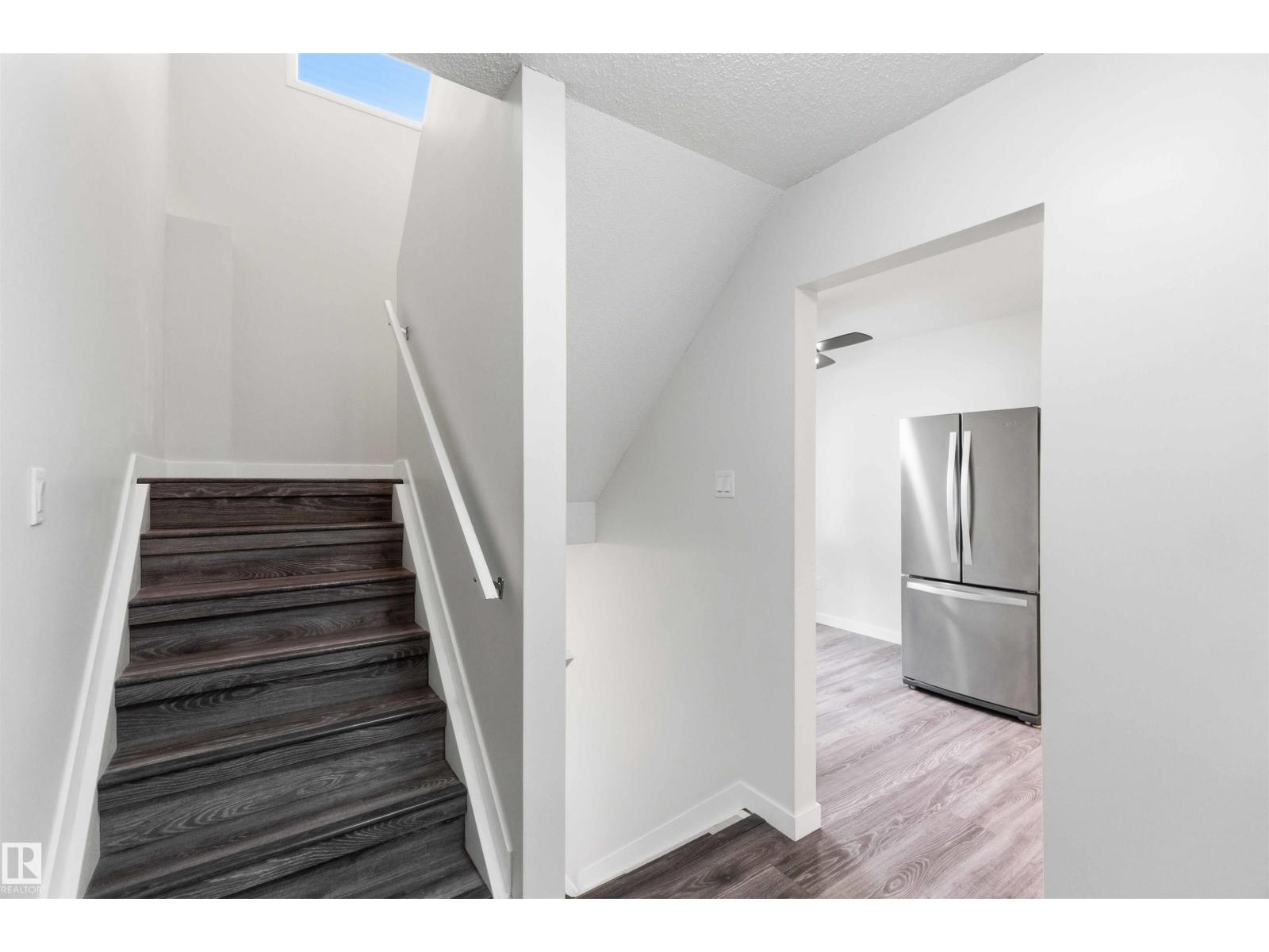 3312 106 AV NW