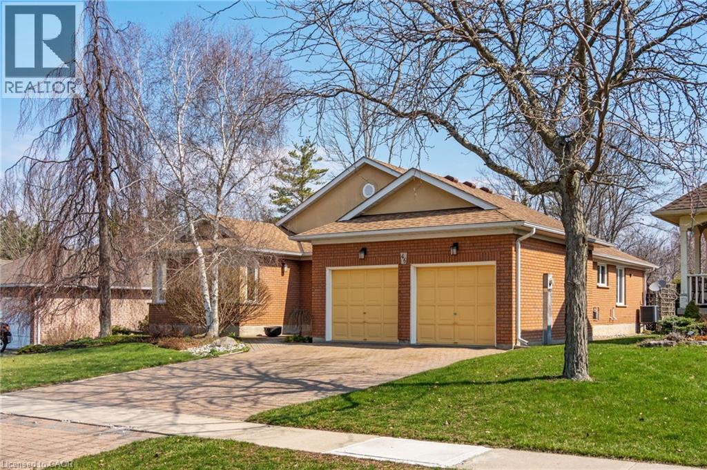 46 SOMERSET Drive