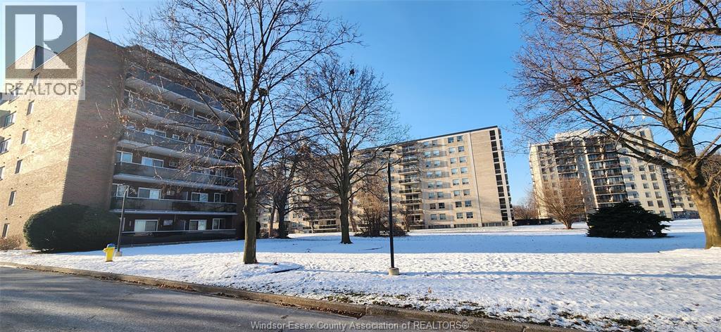 3905 RIVERSIDE DRIVE East Unit# 407