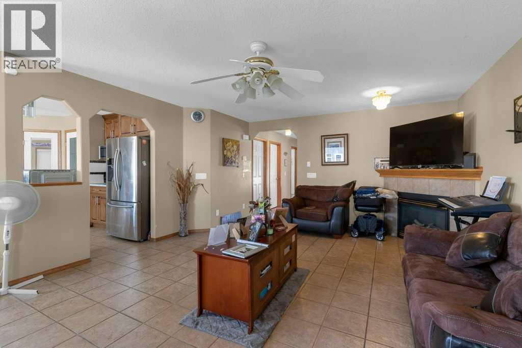 442 Saddlecreek Way NE