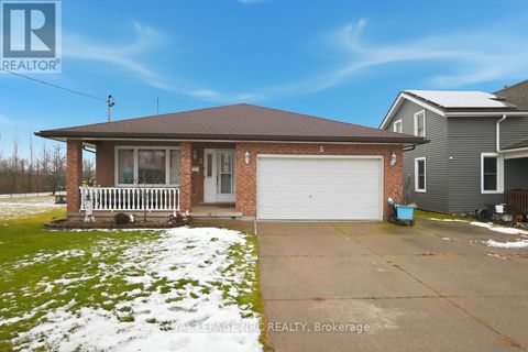 3 BORDEN AVENUE Port Colborne (Main Street) ON L3K3Z6