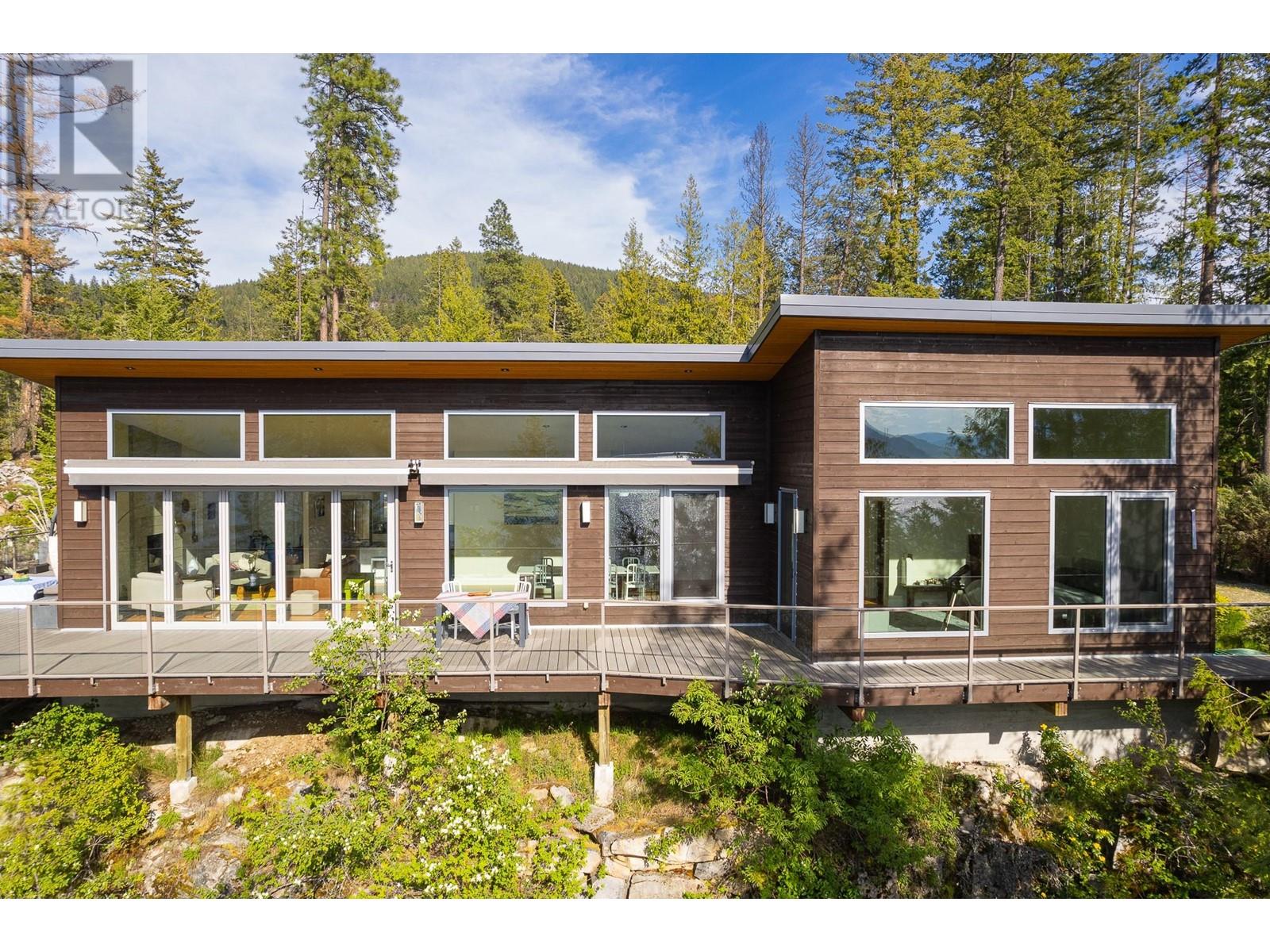 17246 PILOT BAY Road
