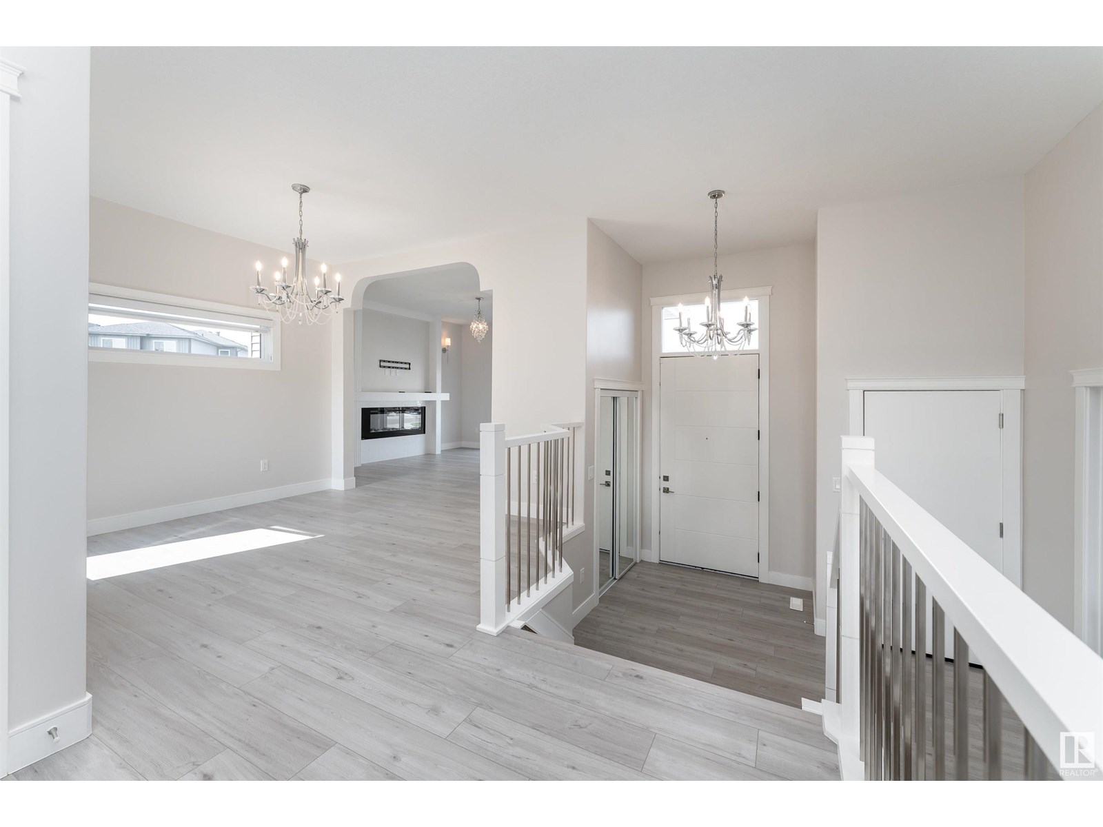 9207 183 AV NW