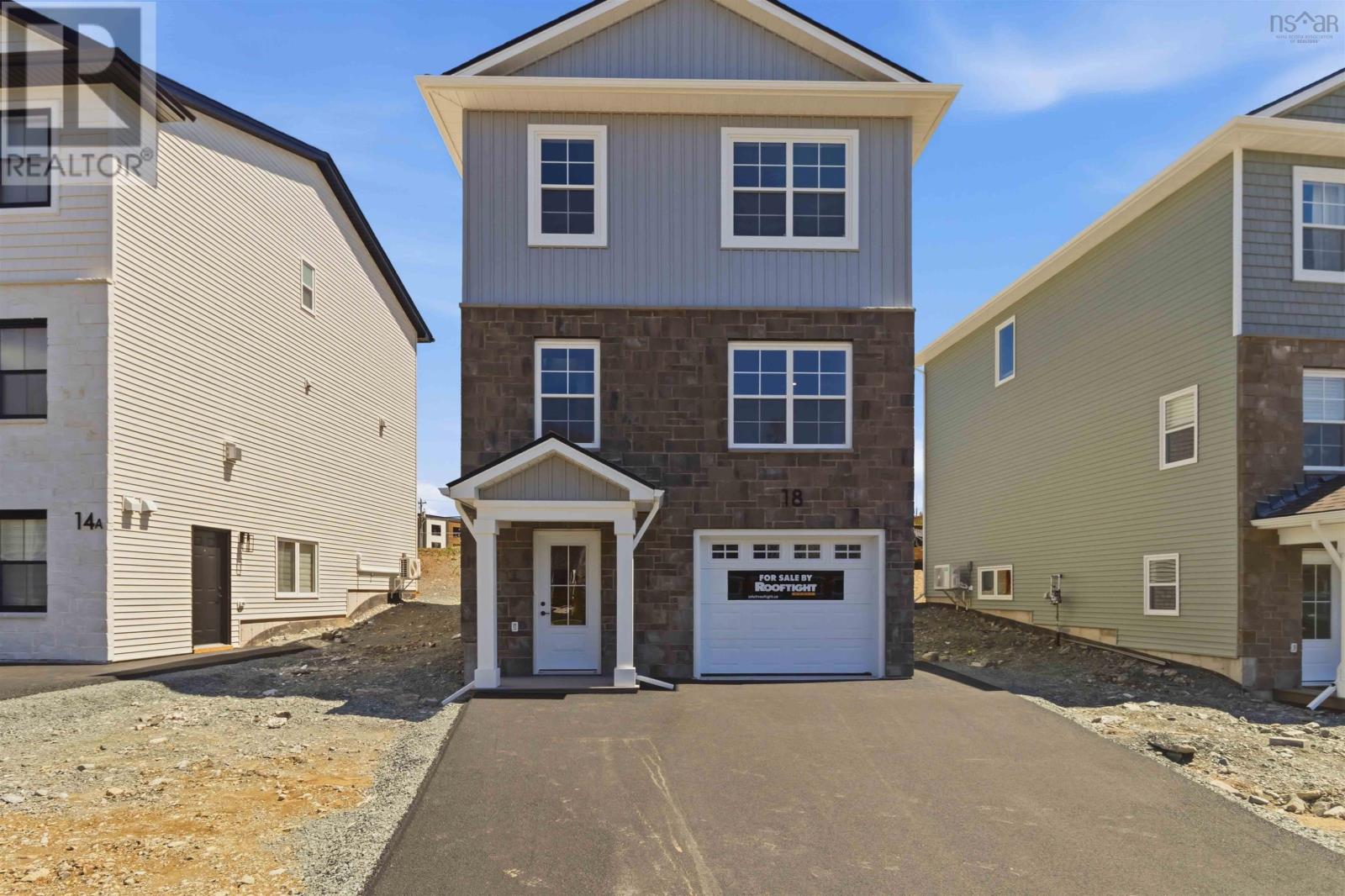 Photo 1 of 39 — PC-5 18 Pearlgarden Close Unit 5, Dartmouth, NS B2X0C2