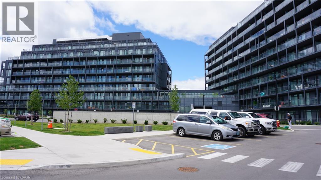 3200 DAKOTA Common Unit# B705