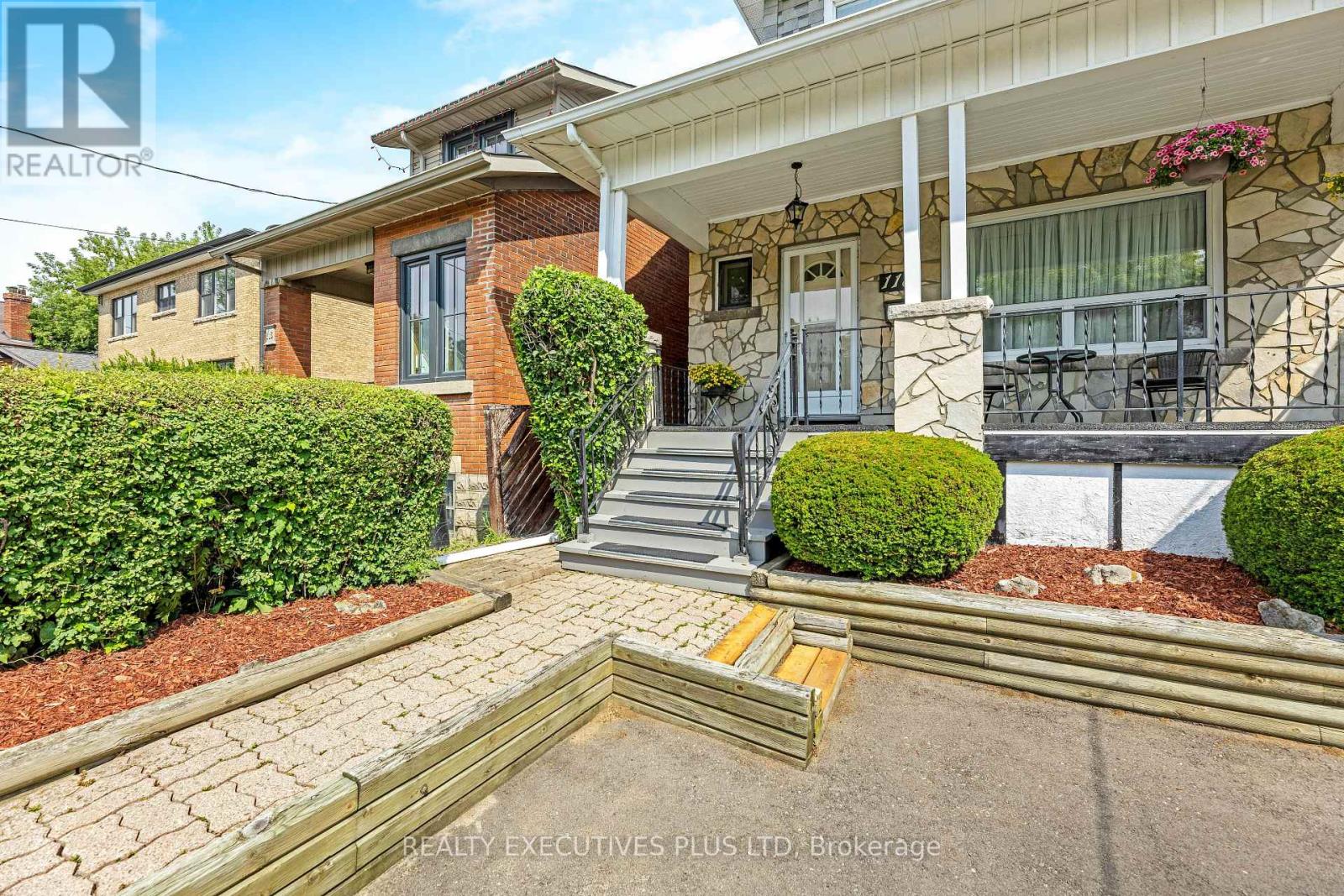 118 ALDER CRESCENT