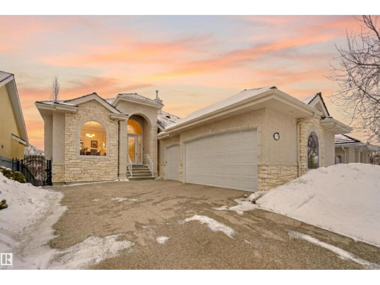 192 DARLINGTON CR NW