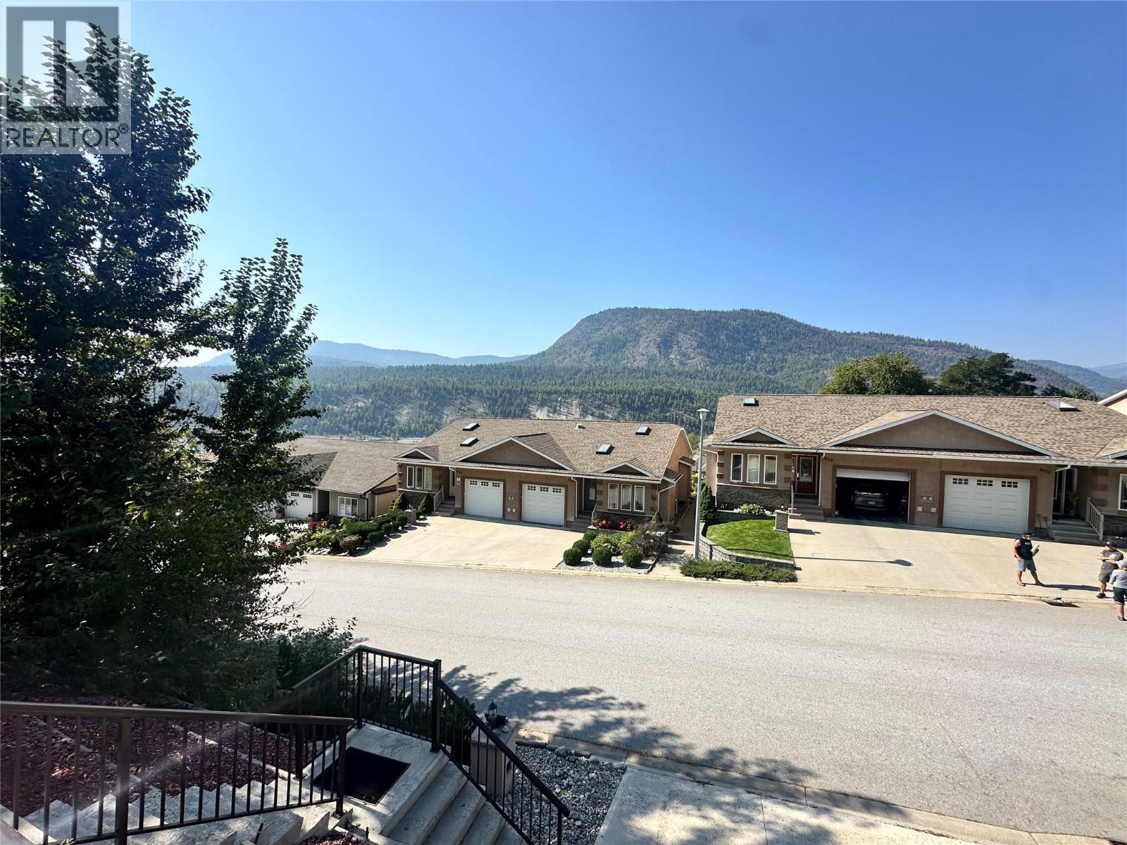 8121 BIRCHWOOD Drive