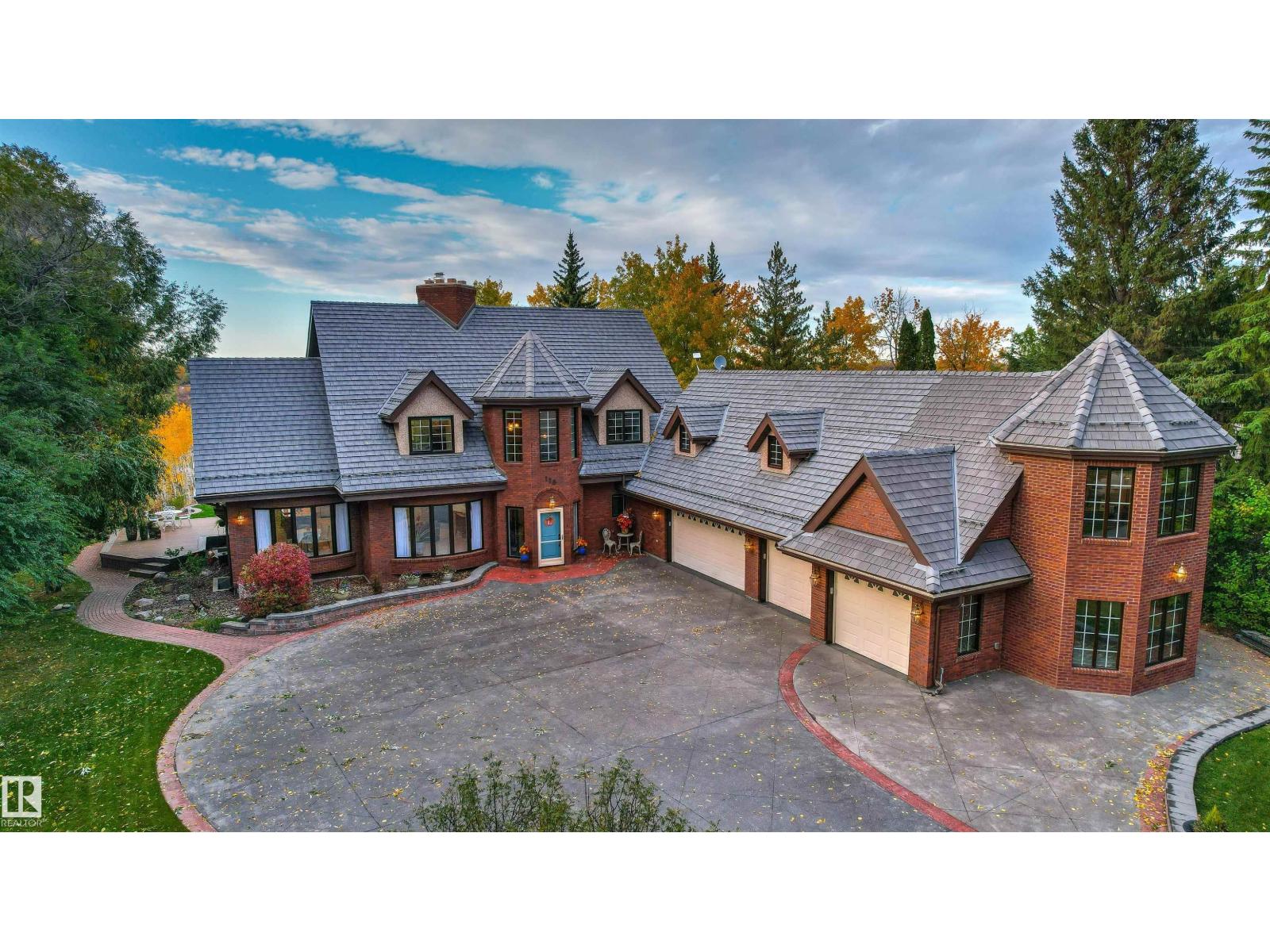 116 Windermere DR NW
