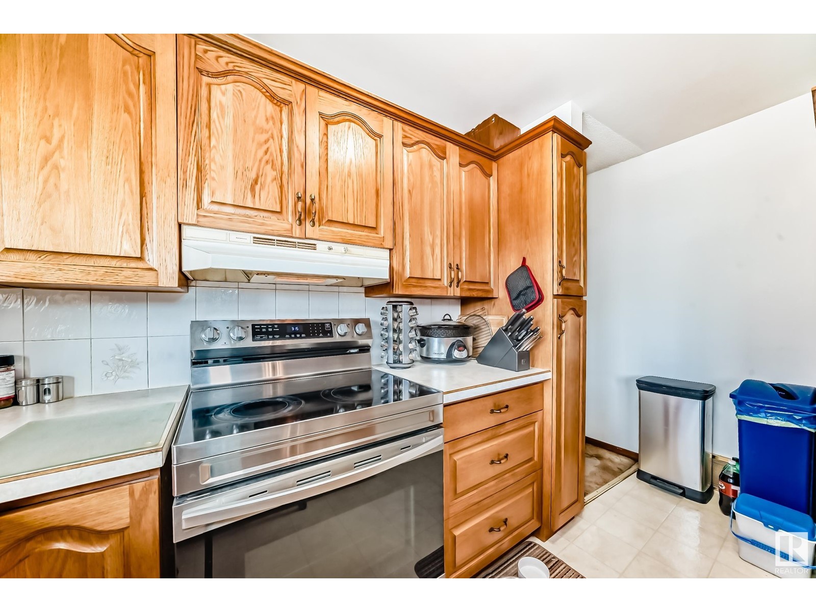 12216 42 ST NW NW