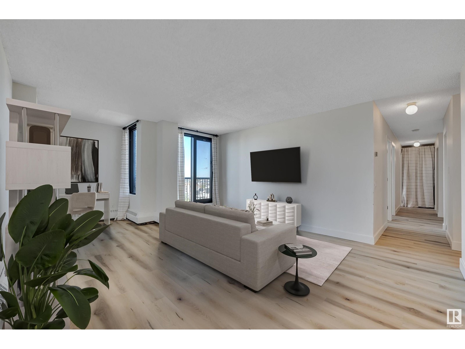 #1210 10145 109 ST NW