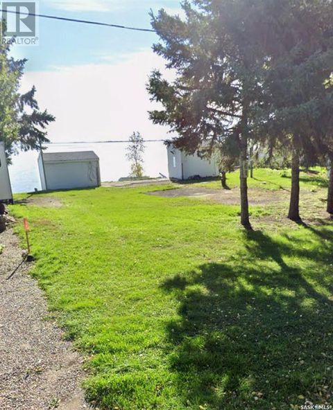 61 Lake AVENUE Martinsons Beach SK S0M0G8