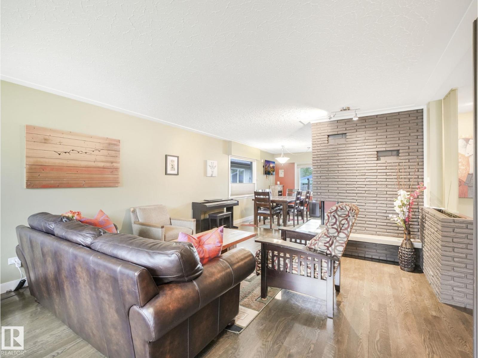9508 148 ST NW