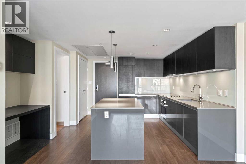 2808, 1122 3 Street SE