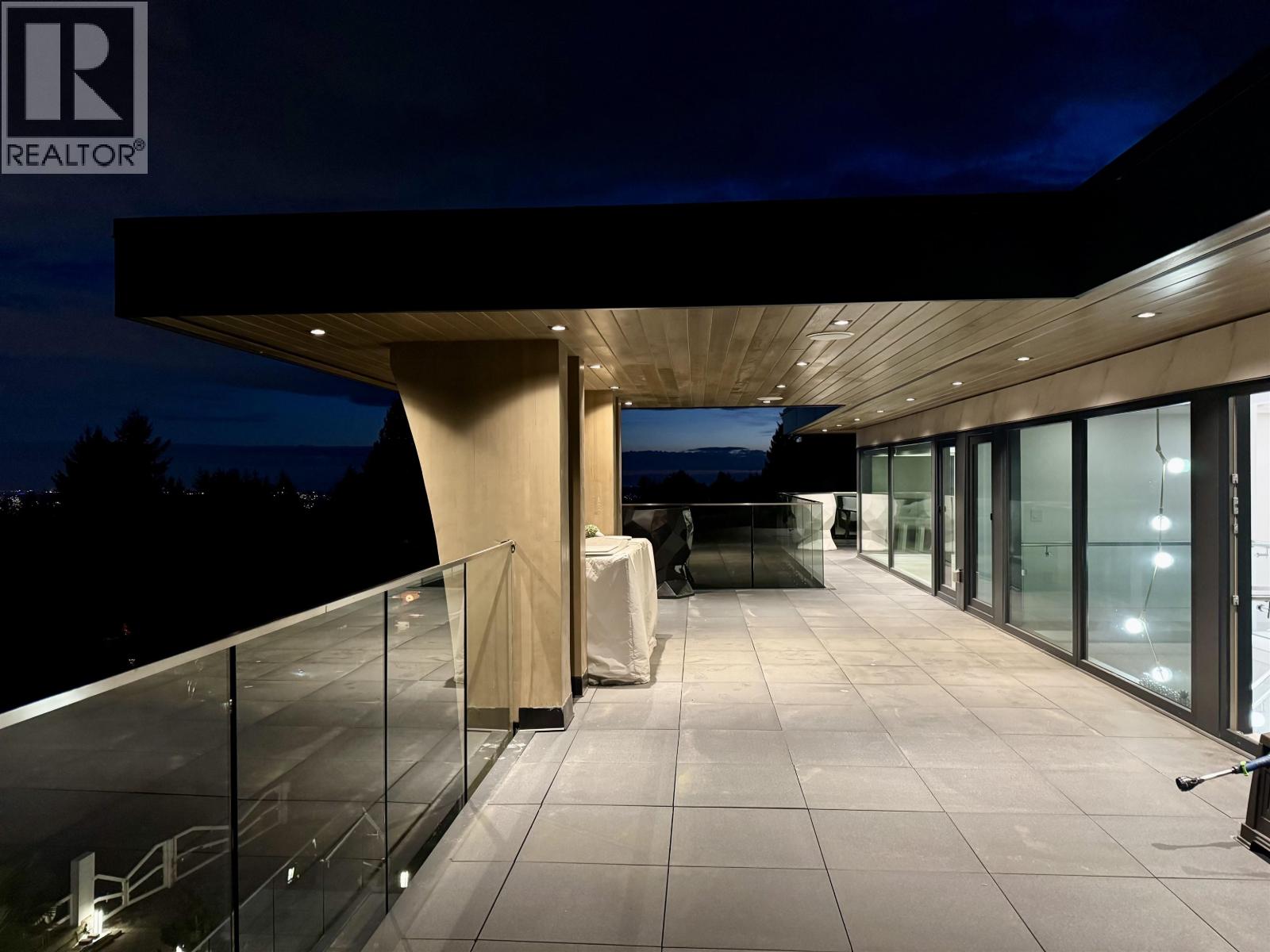 1035 GREENWOOD PLACE