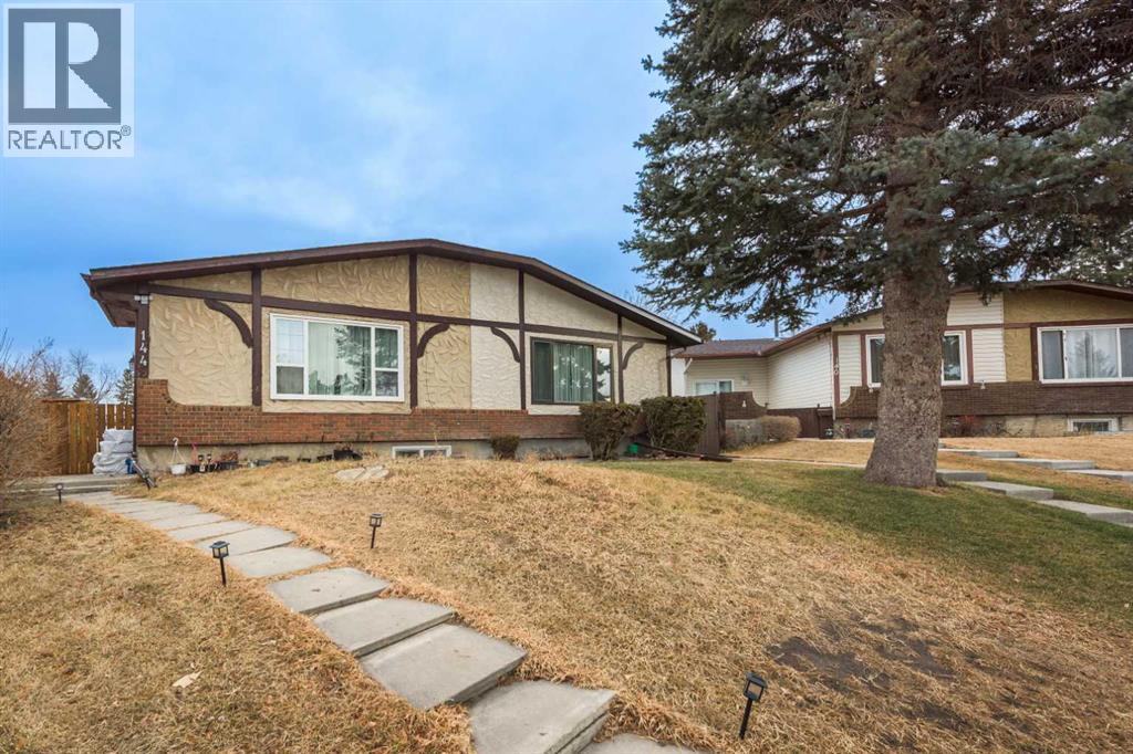 144 Rundleson Place NE