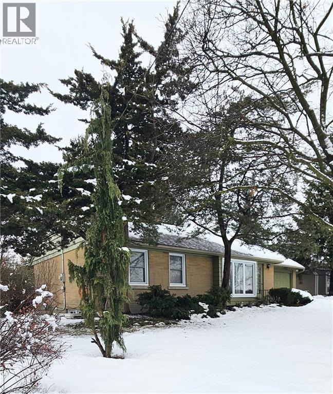 379 ST. LEGER Street