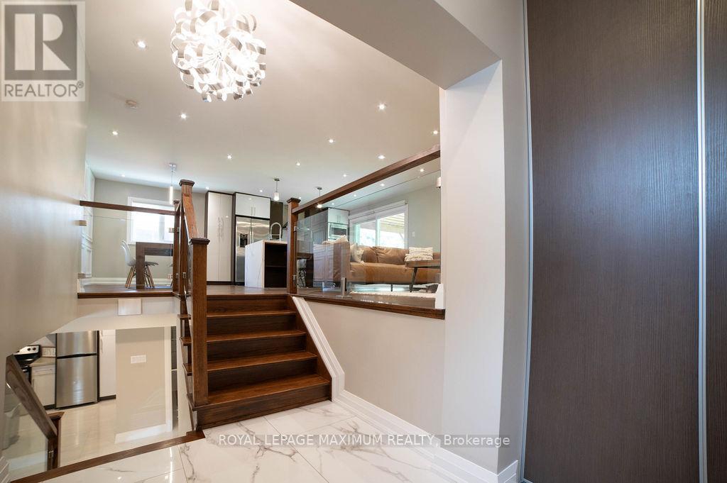 76 LANGHOLM DRIVE