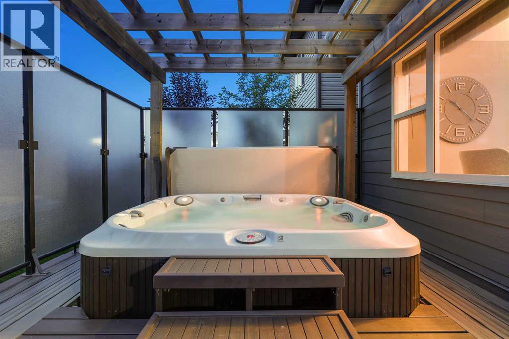 106 SILVERADO SKIES Drive SW