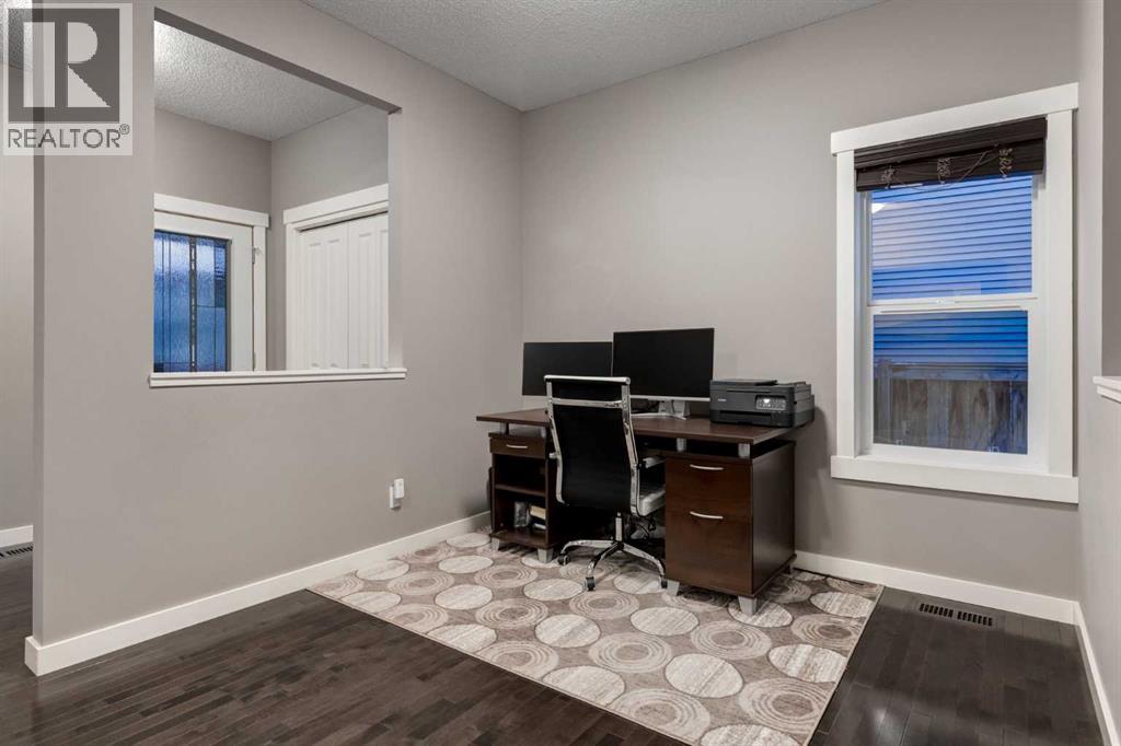 106 SILVERADO SKIES Drive SW