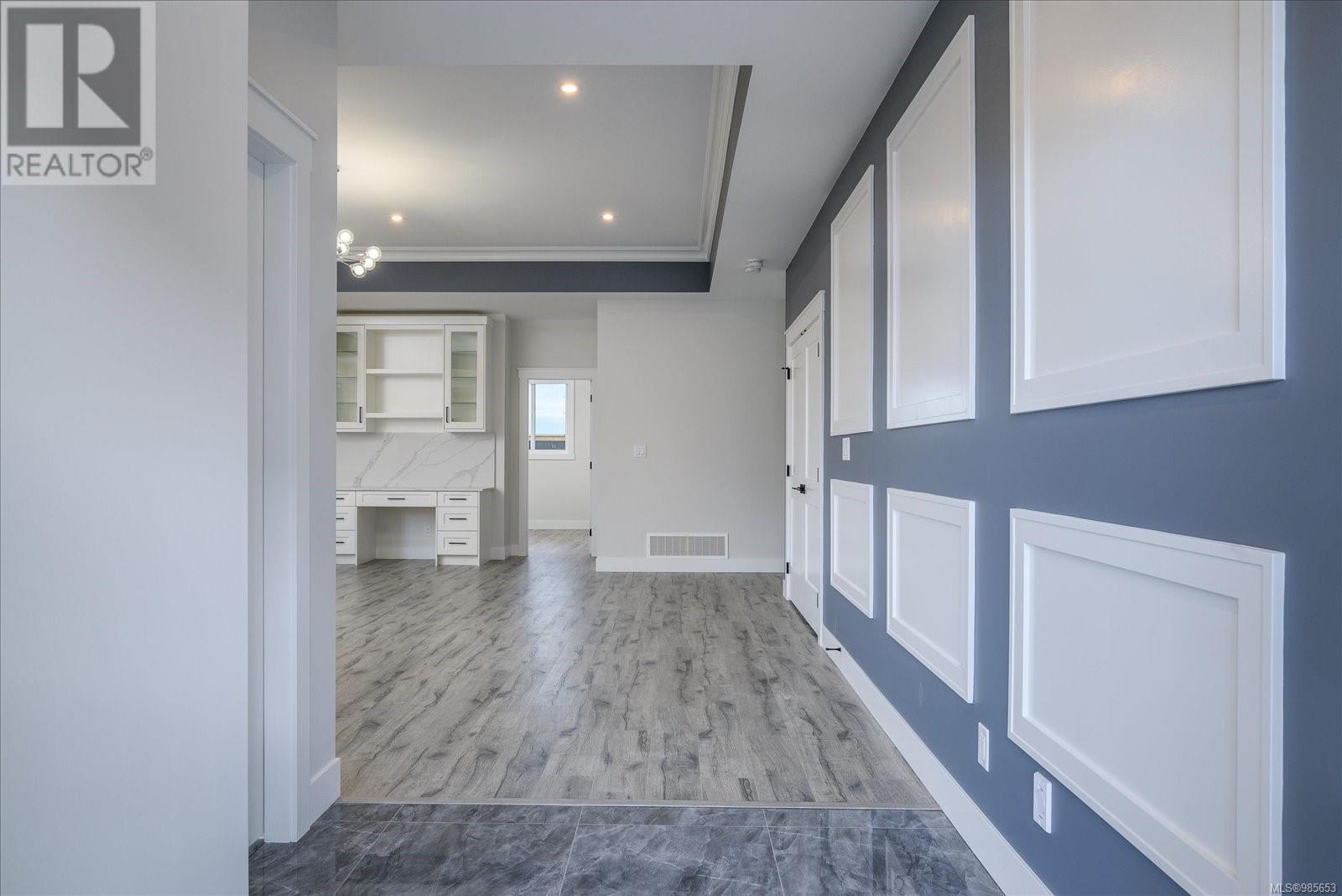 225 Dunbar Way