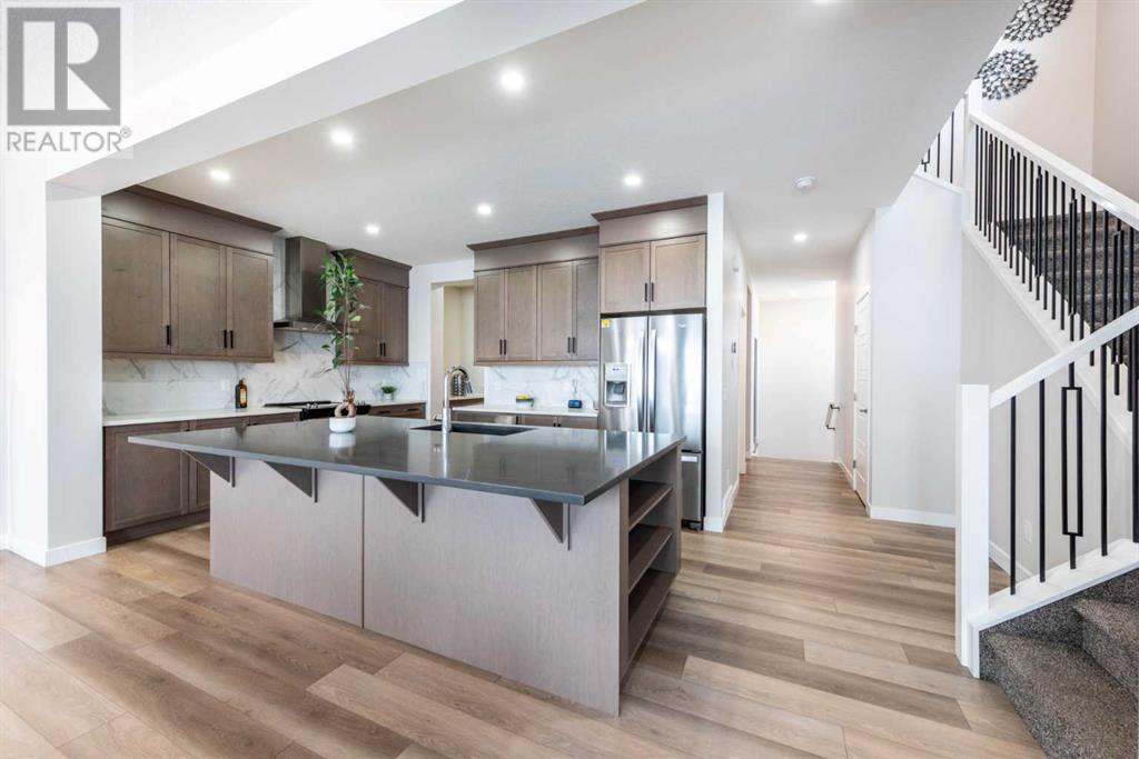 461 CORNER MEADOWS Way NE