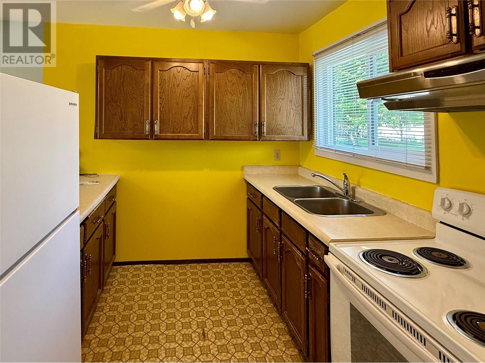 45 Green Avenue W Unit# 41