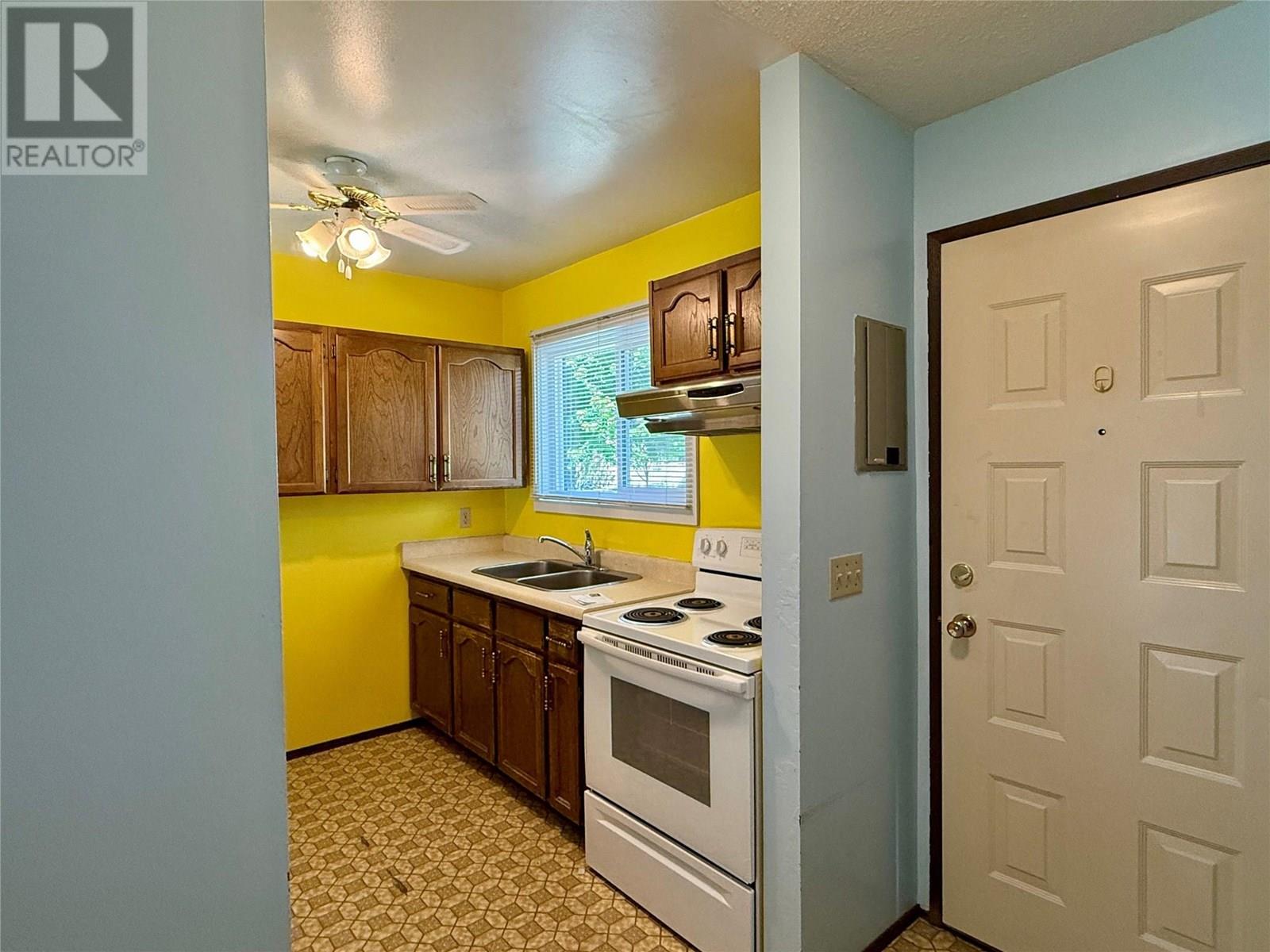 45 Green Avenue W Unit# 41