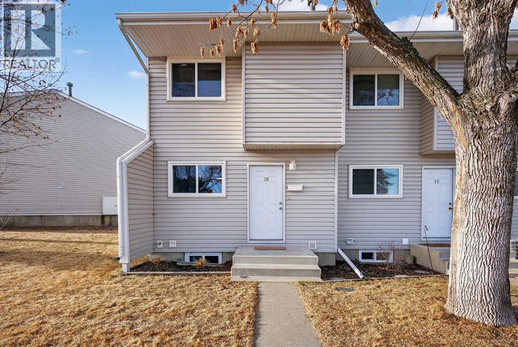 16, 55 Lemoyne Crescent W