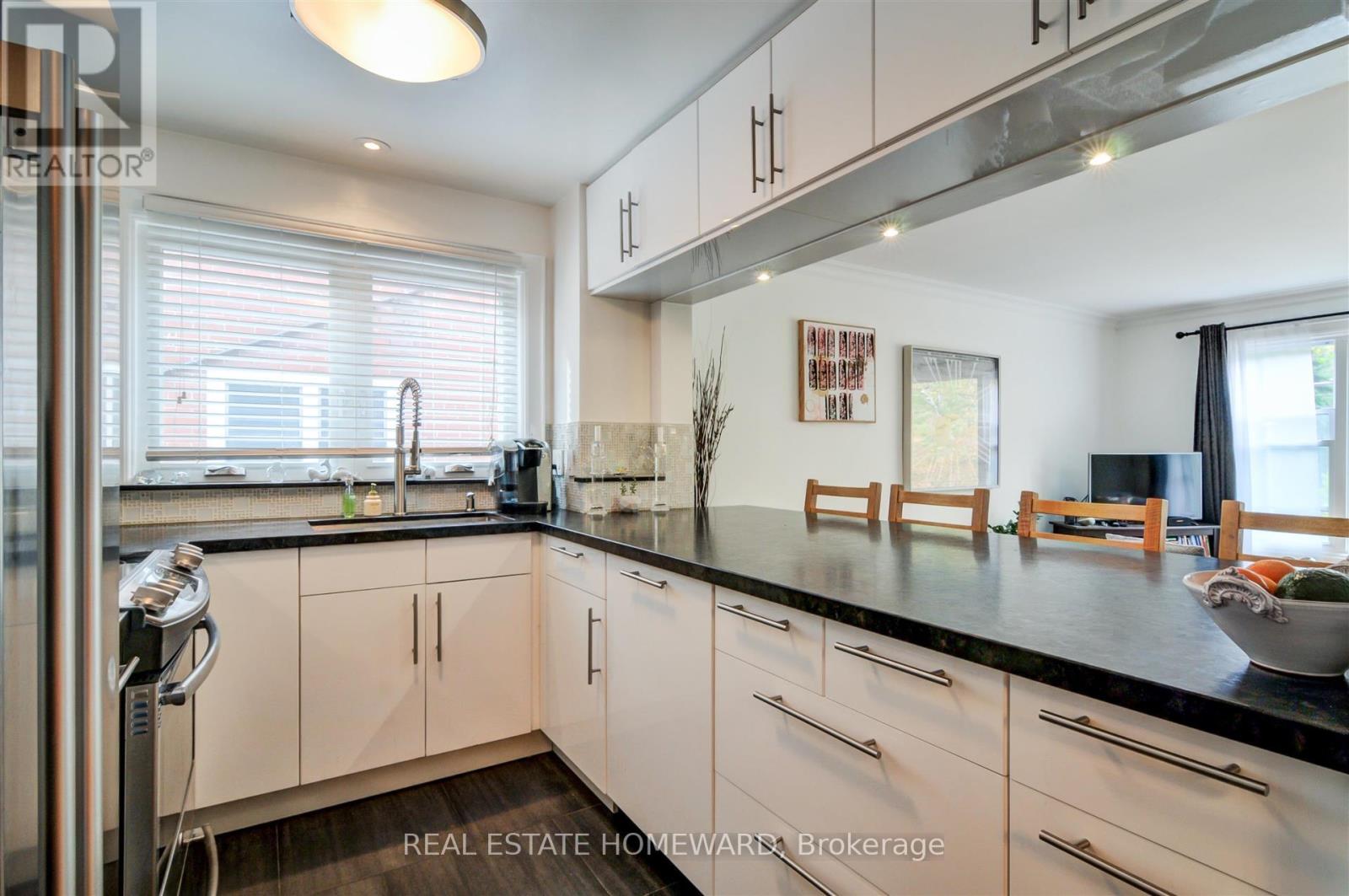 MAIN FLOOR - 21 LOVE CRESCENT