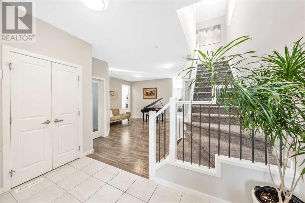 240 Lucas Crescent NW
