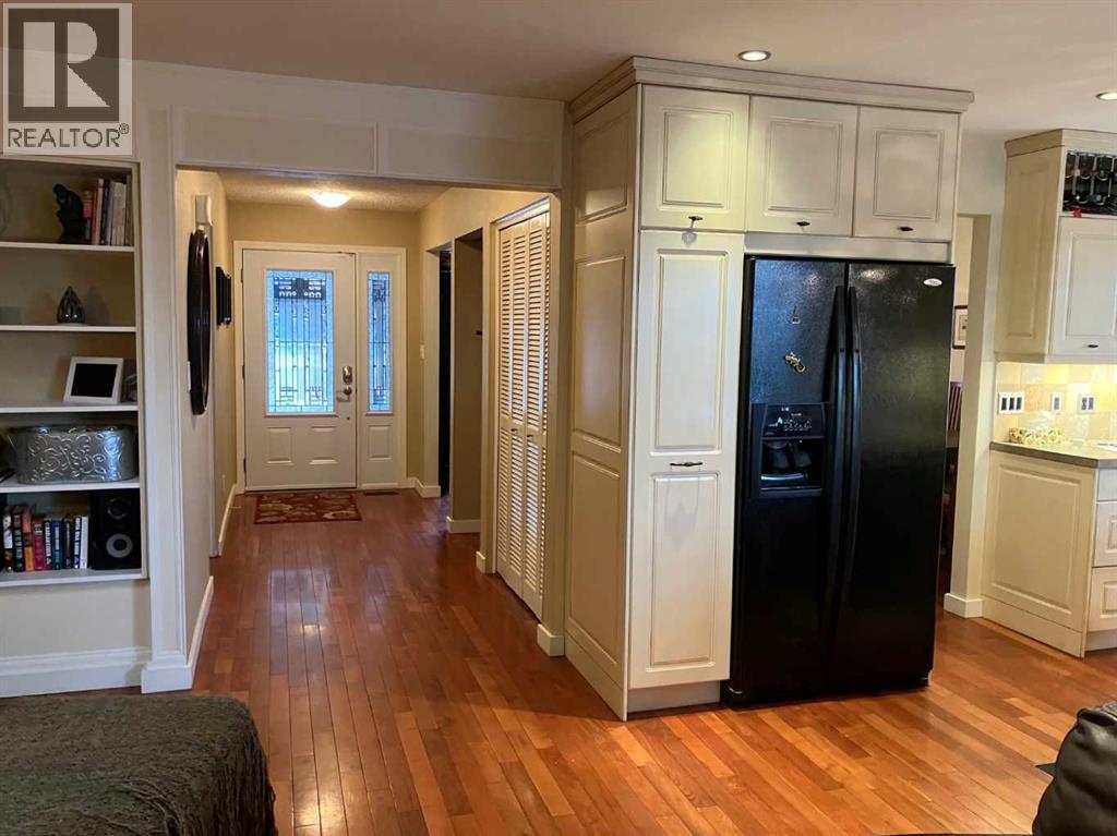 219 Lake Wood Place SE