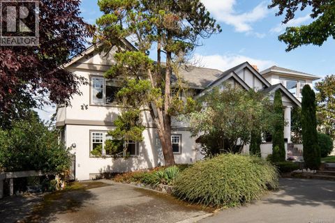 2162 Brighton Ave Oak Bay BC V8S2E7