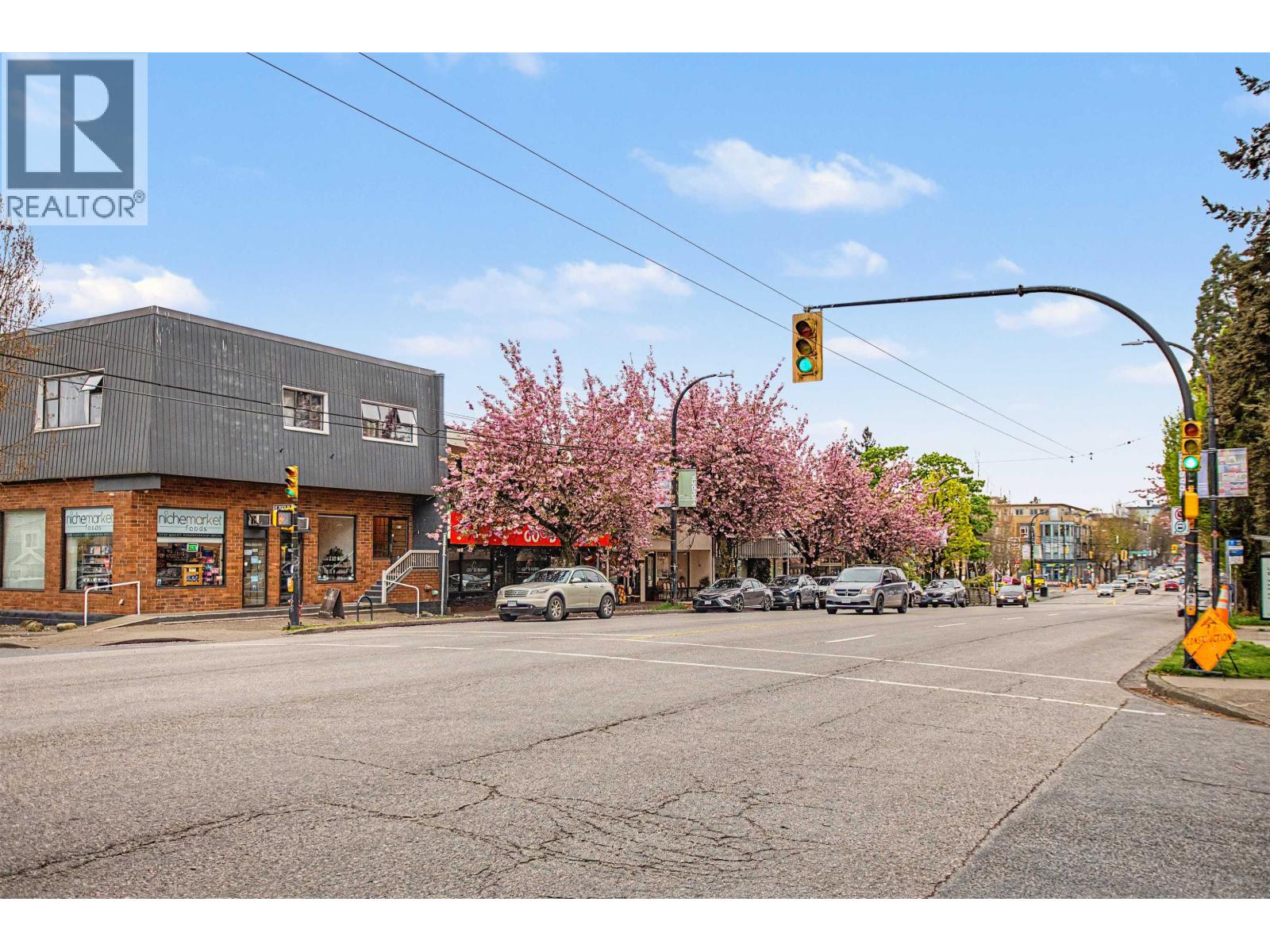 3838-3840 FRASER STREET