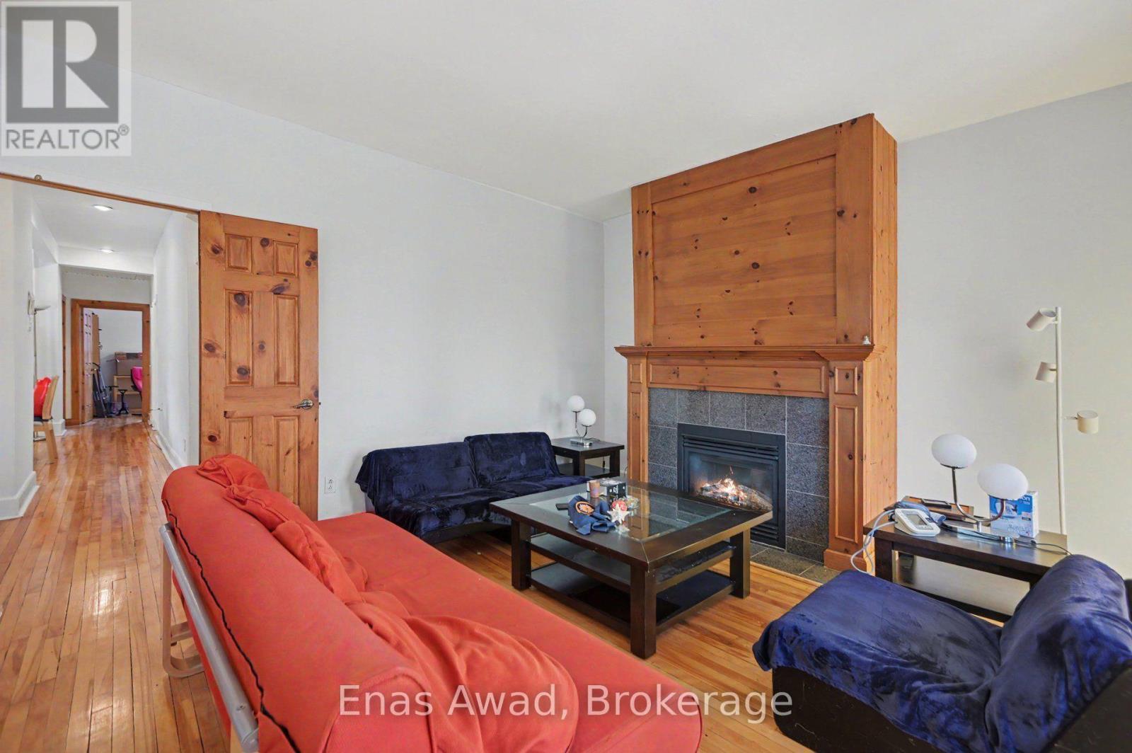 12 SOMERSET STREET W