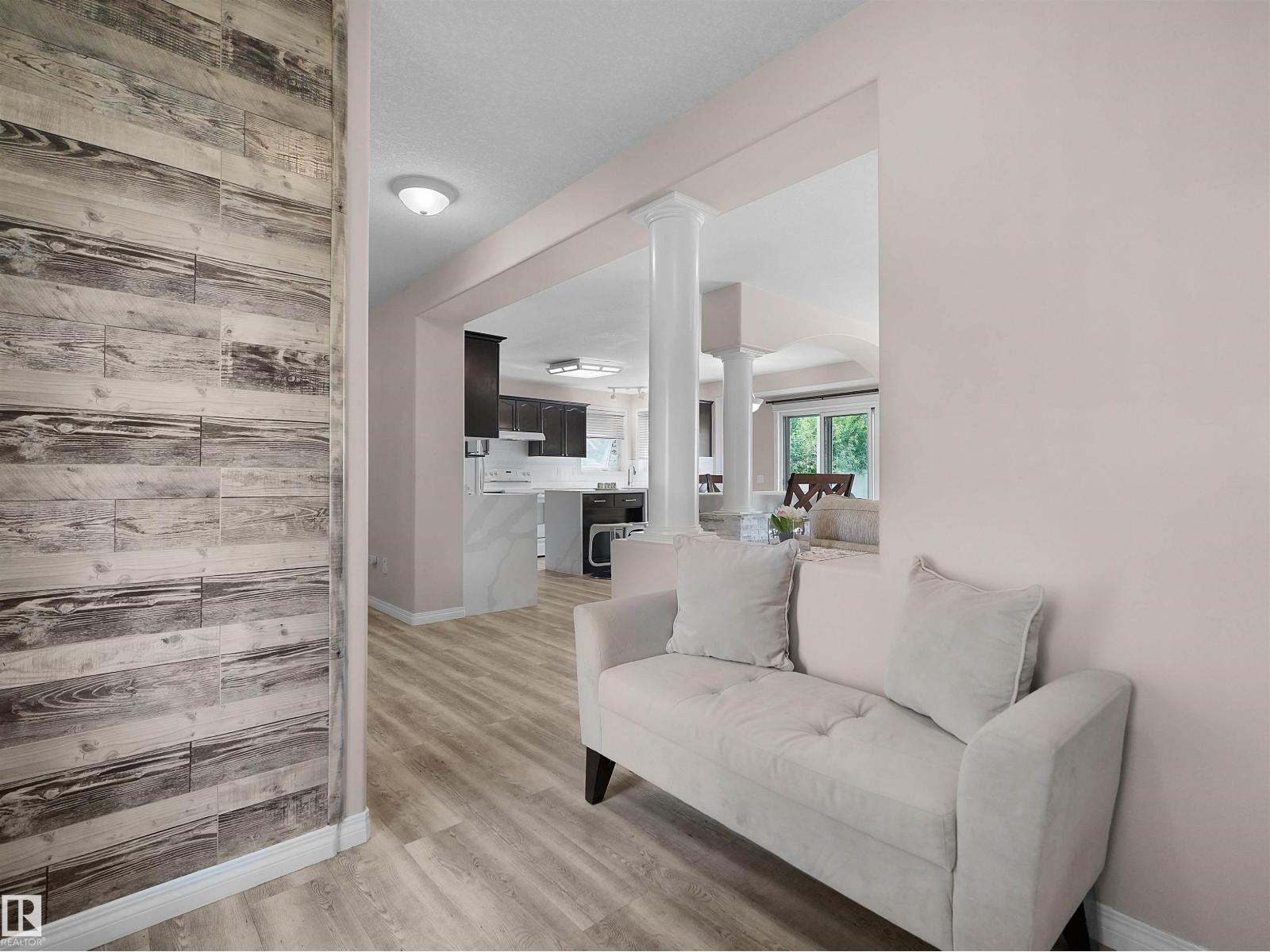 614 LAYTON CT NW