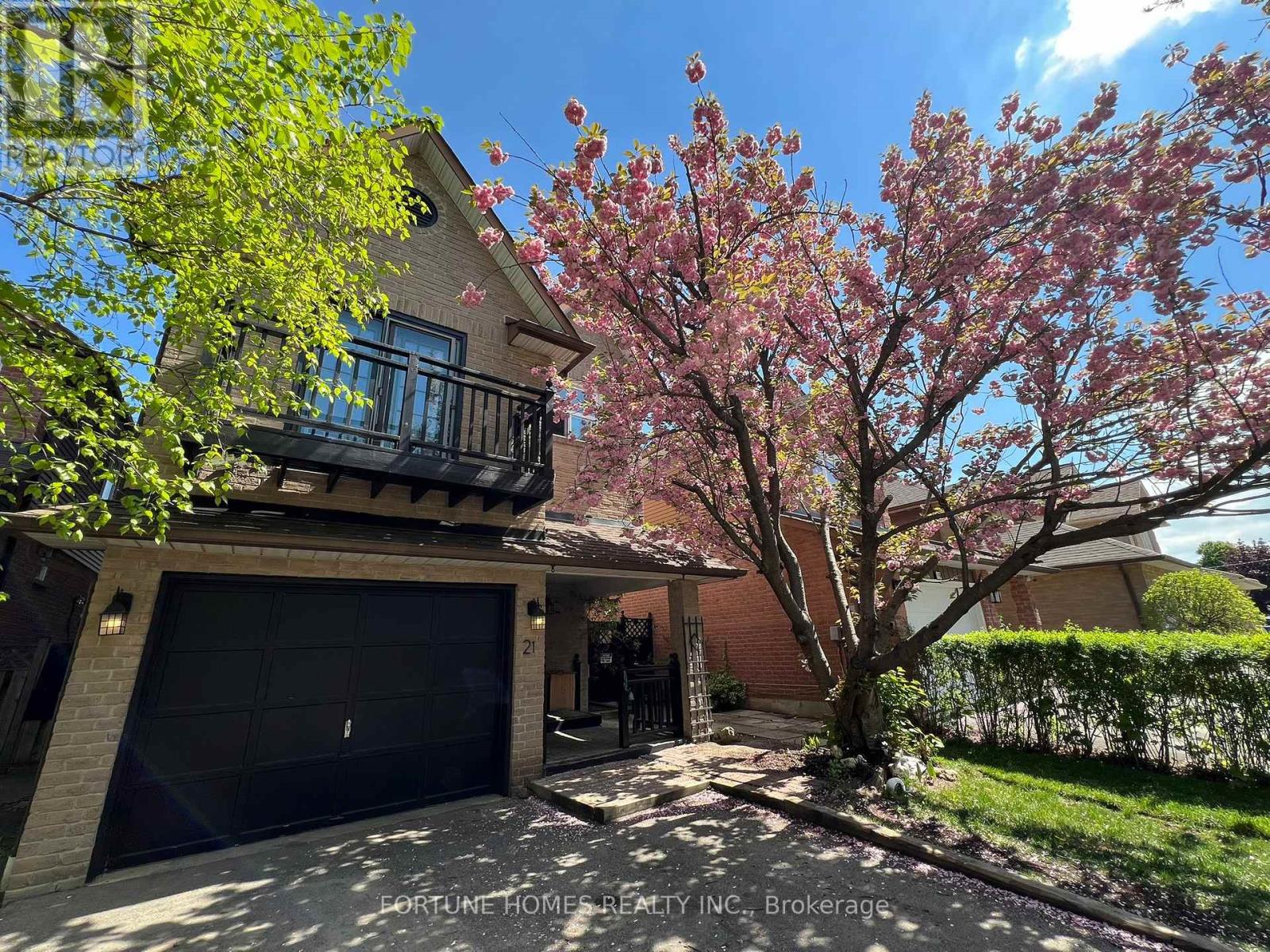 21 GARDEN AVENUE