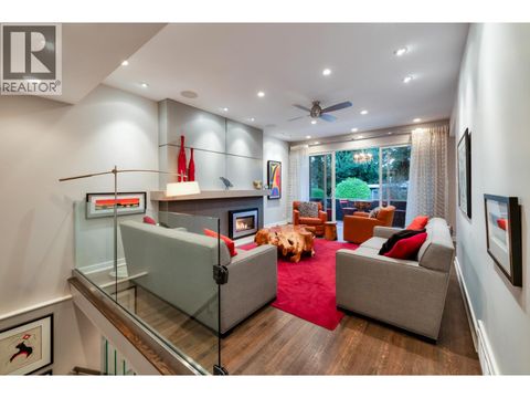 3669 EDGEMONT BOULEVARD North Vancouver BC V7R2P6