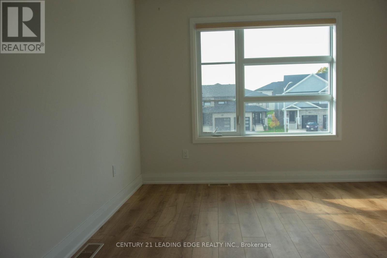 UPPER - 118 2ND STREET