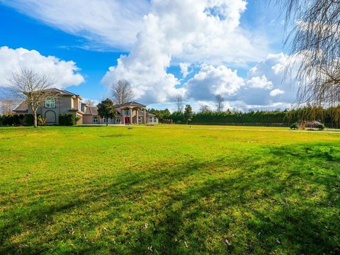 2580 210 STREET Langley BC V2Z2A9