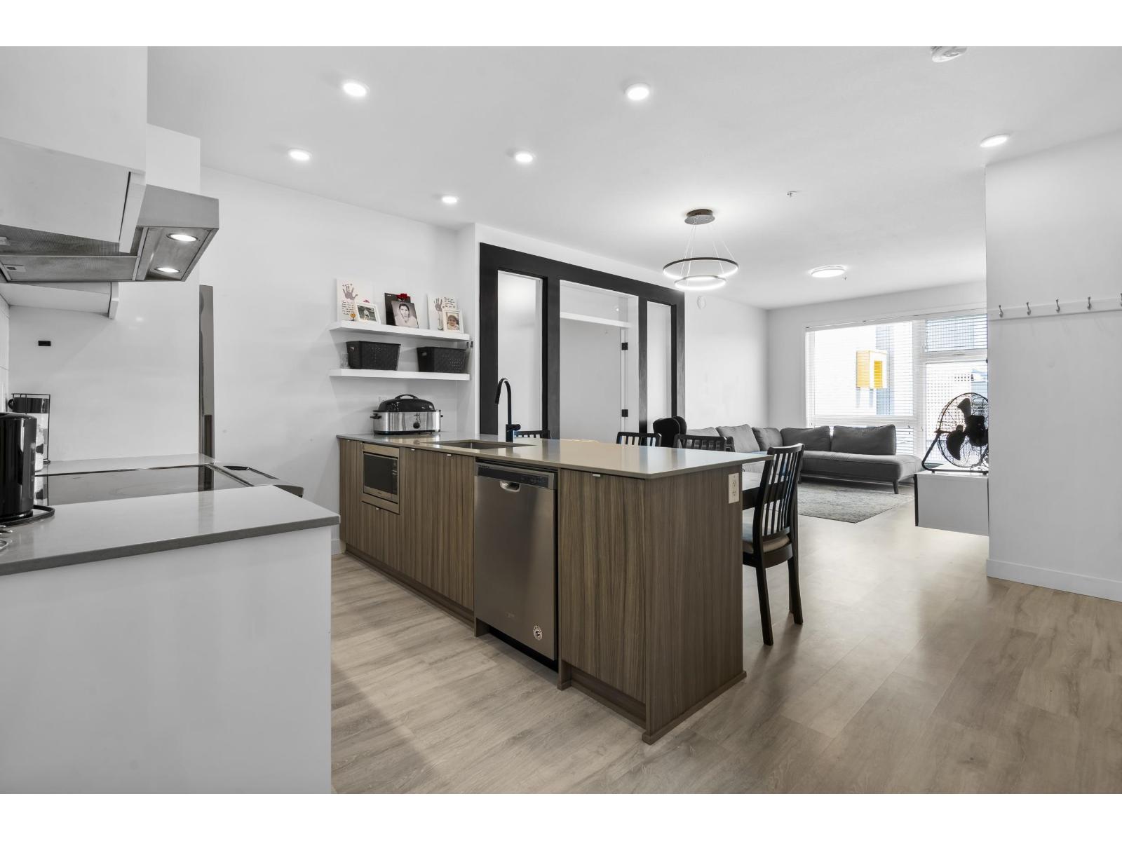 610 32828 LANDEAU PLACE