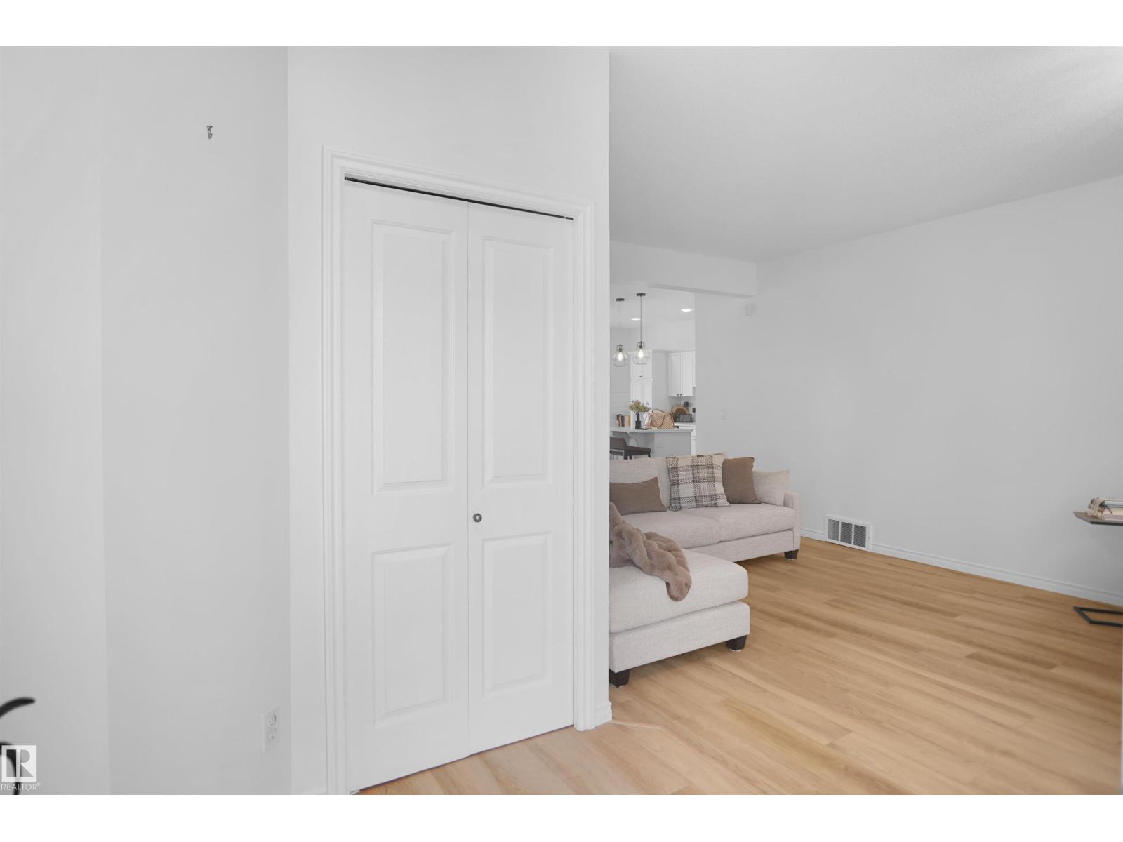 #53 13825 155 AV NW