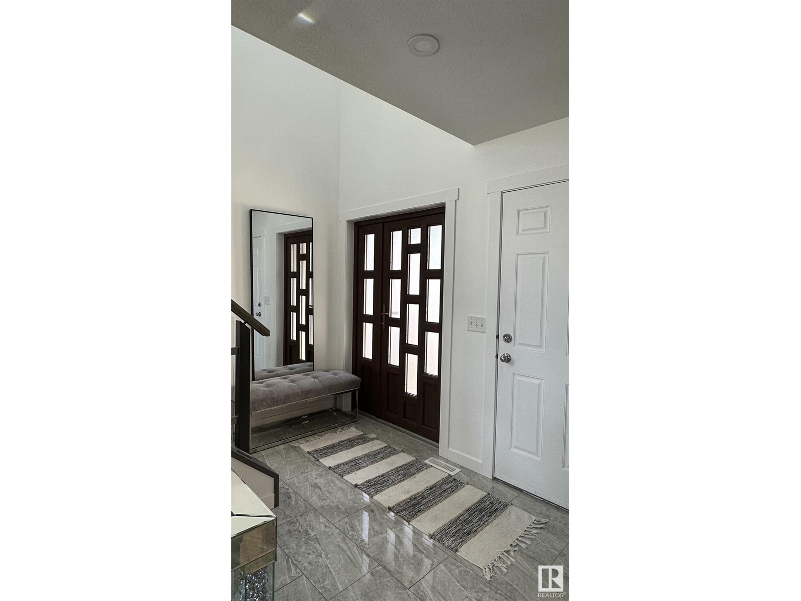 13705 37 ST NW NW