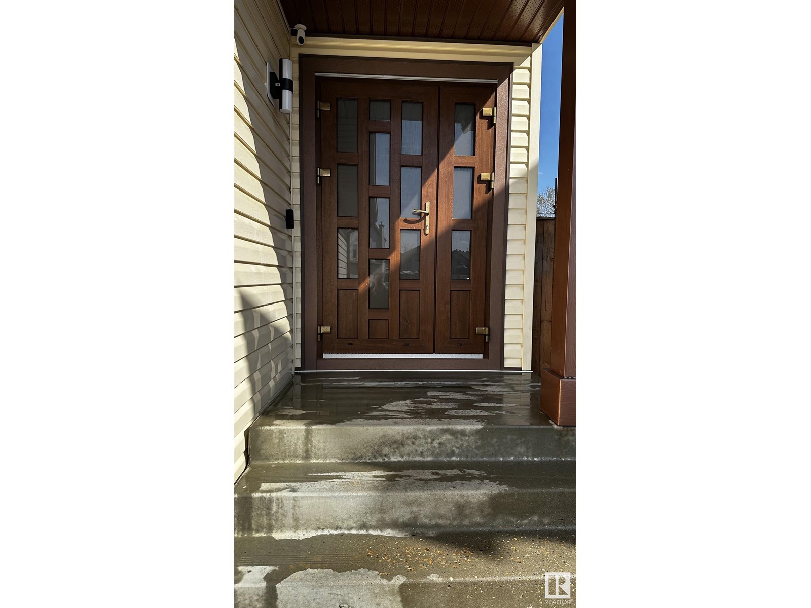 13705 37 ST NW NW
