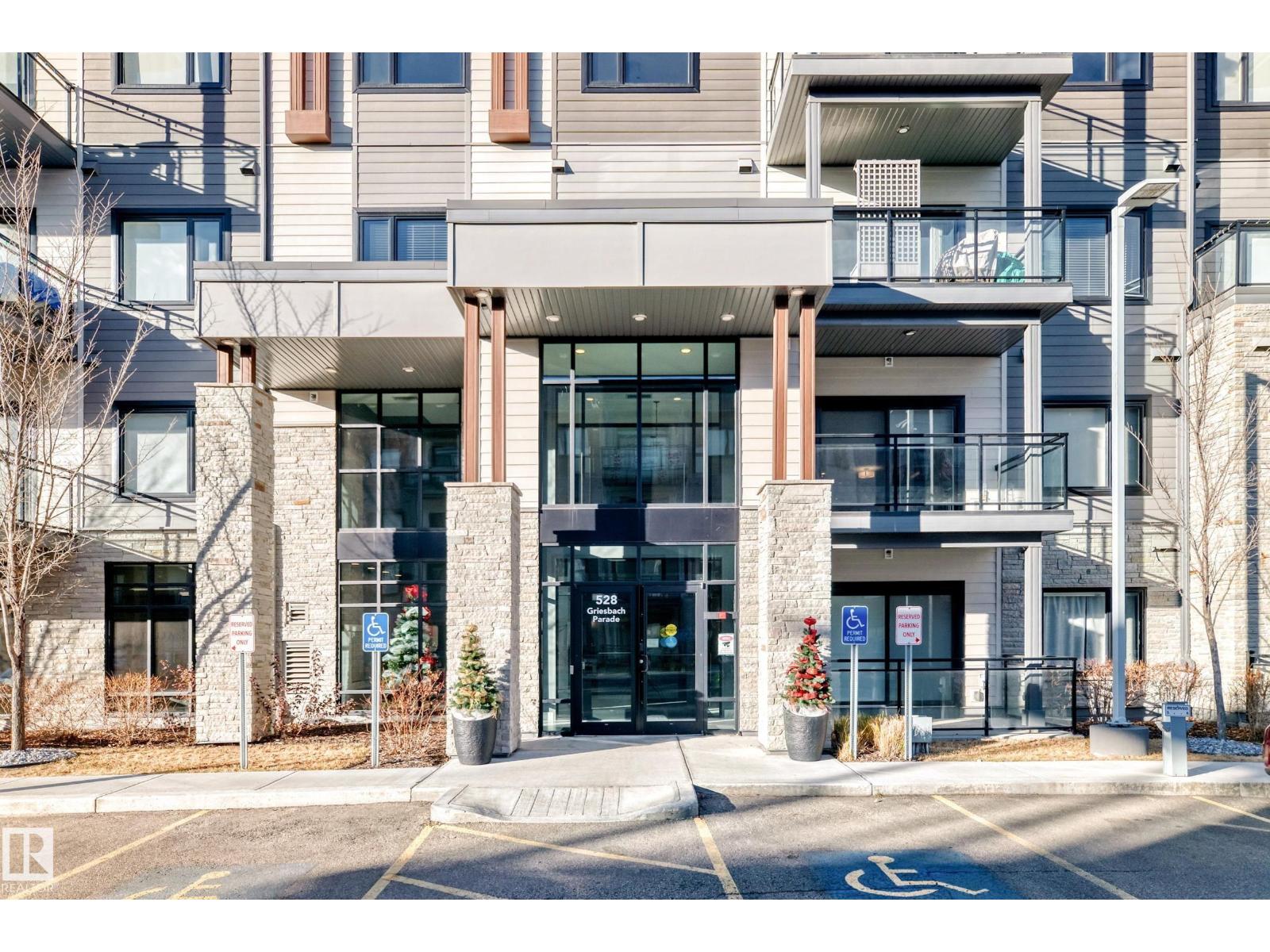 #307 528 Griesbach PR NW