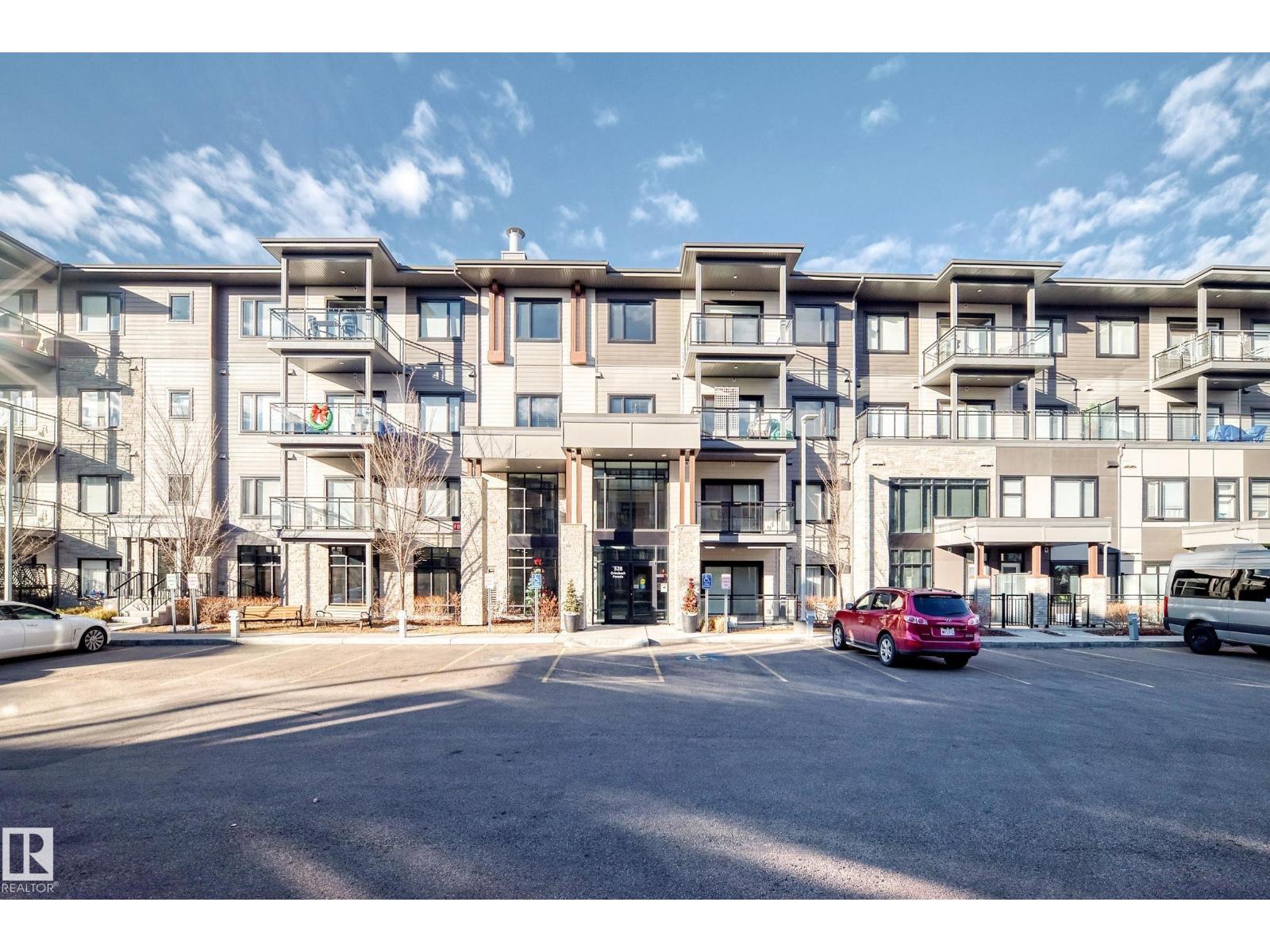 #307 528 Griesbach PR NW