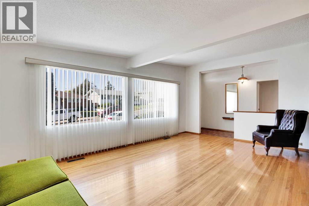 924 Mayland Drive NE