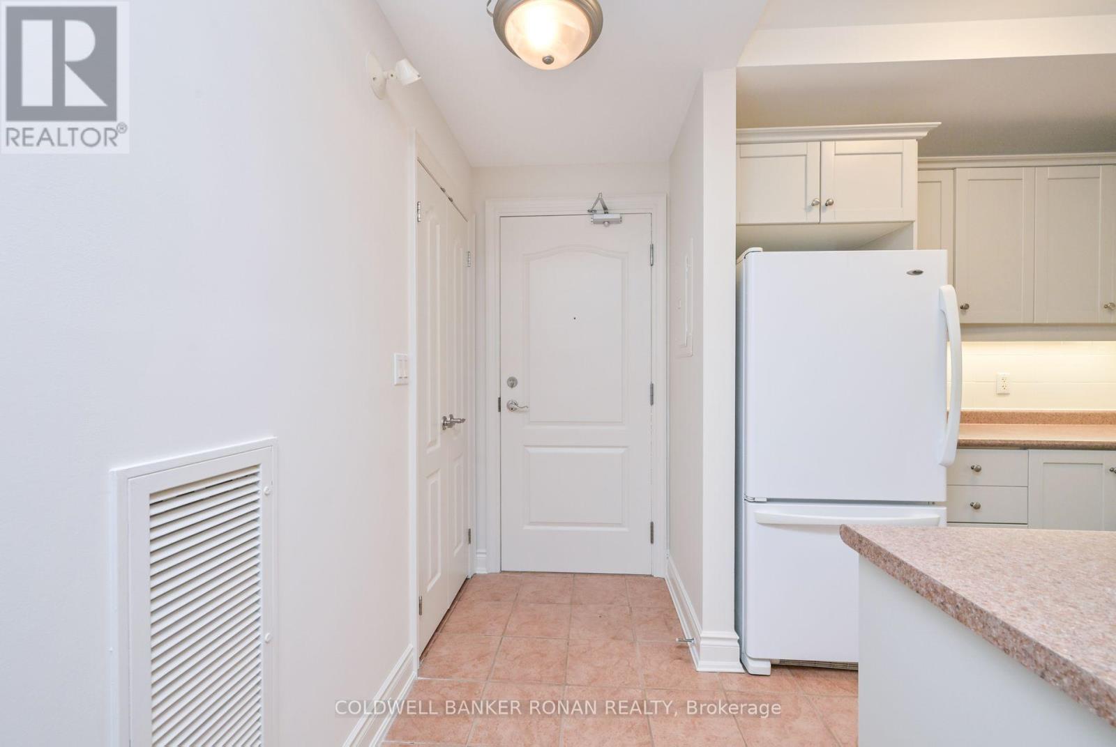 202 - 78 SUNSET BOULEVARD