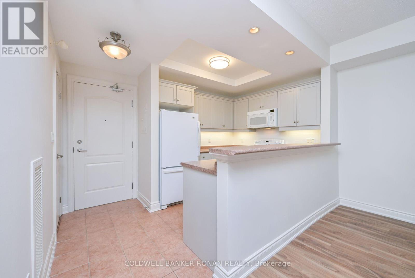 202 - 78 SUNSET BOULEVARD