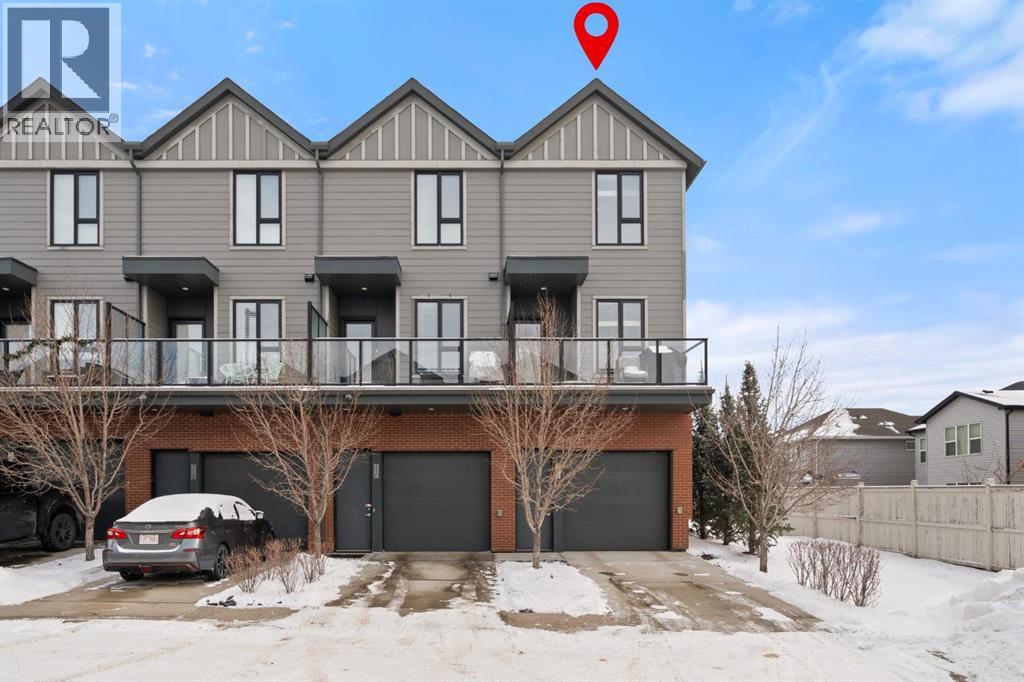 512 Drake Landing Wynd